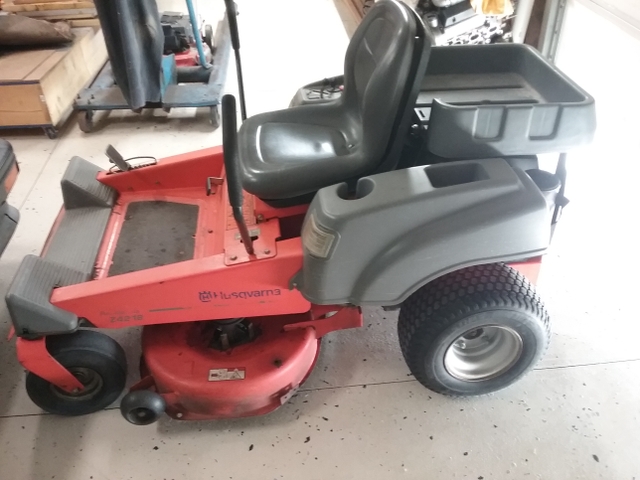 SOLD Husqvarna Z4218 Zero Turn Mower