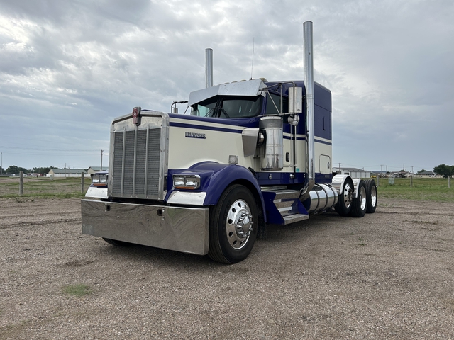 2007 Kenworth W900L Tri Axle - Nex-Tech Classifieds