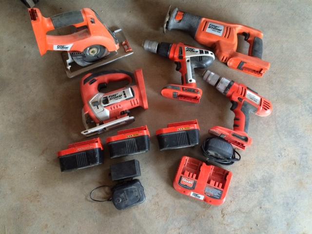 Black & Decker Tool Set 18v Firestorm 4 Reciprocating Circular Saw