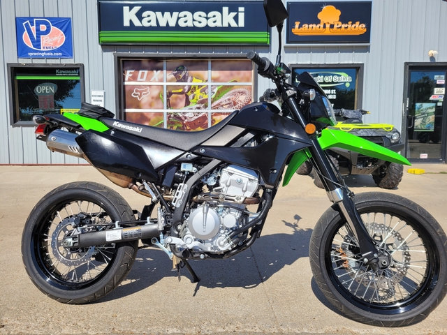 Motos KAWASAKI KLX no Brasil