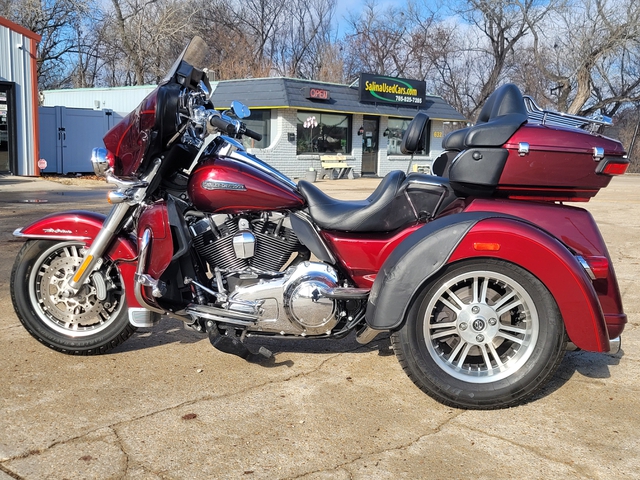 2015 Harley-Davidson FLHTCUTG Tri-Glide Trike - Nex-Tech Classifieds