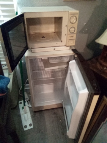 MINI FRIDGE AND MICROWAVE STAND - Nex-Tech Classifieds