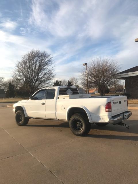 1999 Dodge Dakota v8 4x4 - Nex-Tech Classifieds